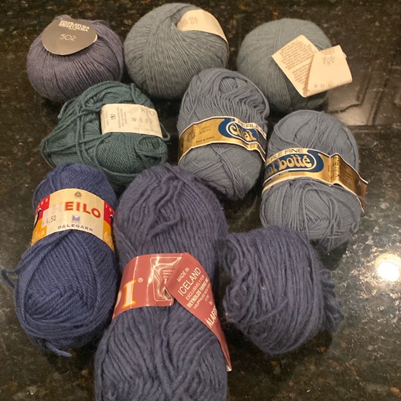 NWT & Vintage 9 skeins various brands, shades of blue, wool yarn - Picture 1 of 4